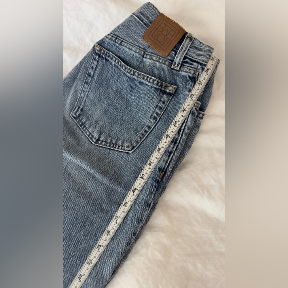 TOTEME Twisted Seam High Waist Straight Leg Jeans (Worn Blue)  - in Size 28/30 - Picture 7 of 10